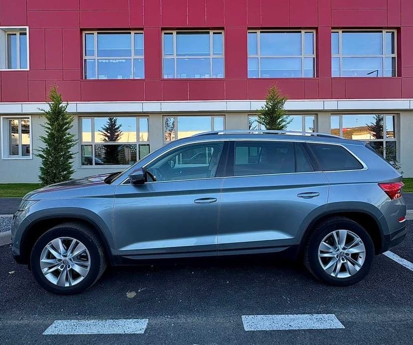 Skoda Kodiaq 2.0 TDI 4X4 DSG Style (Garantie inclusa in pret)