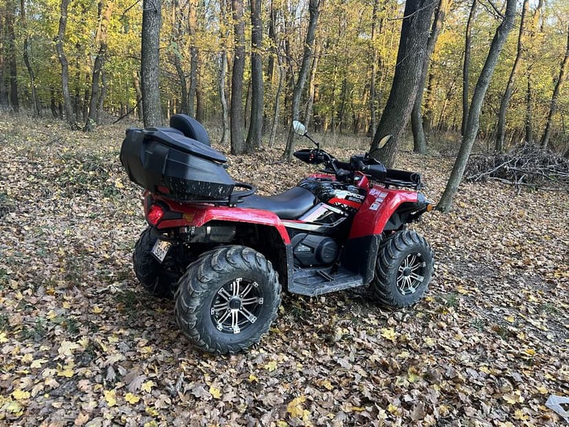 Vând atv CF MOTO 520L cu servo