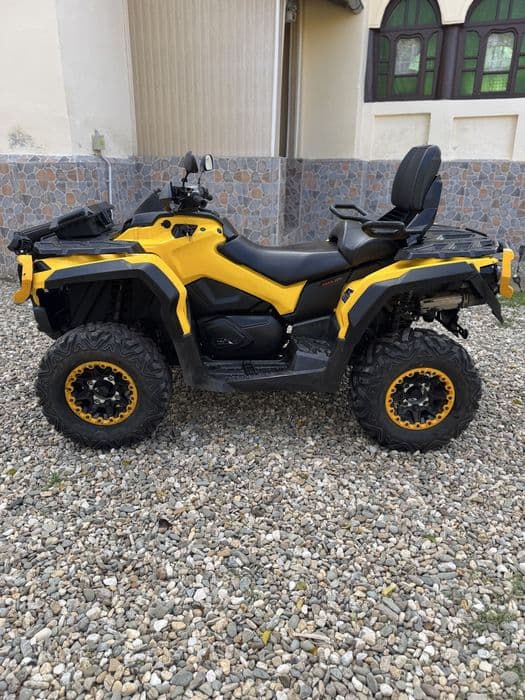 Can Am Bombardier 650 MaX XT, nr negru Poliție