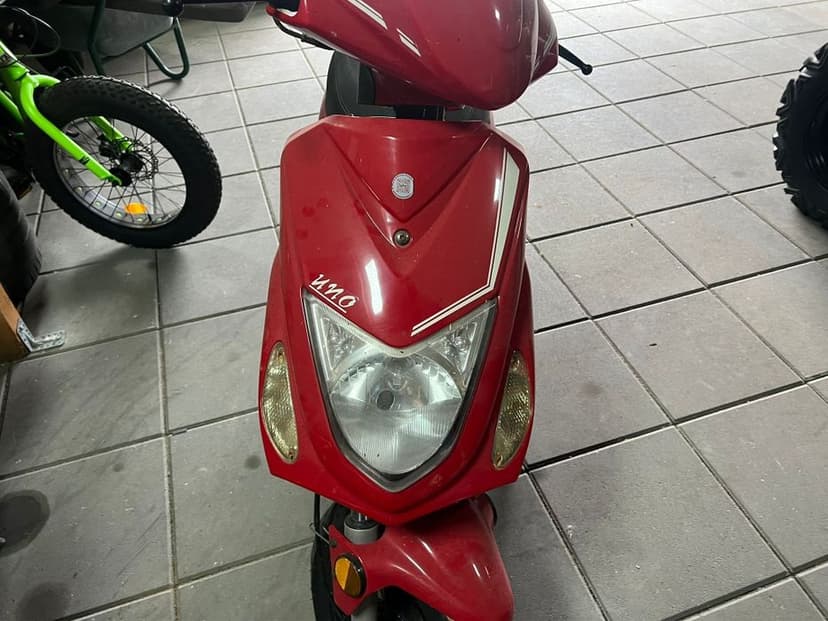 Vand UNO 50 in stare foarte buna.