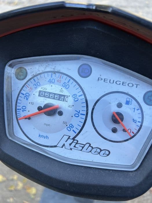 Peuegot kisbee inamtriculat scuter 49