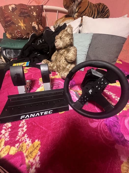 Vând volan FANATEC sau Schimb cu atv de 200cc sau scutere
