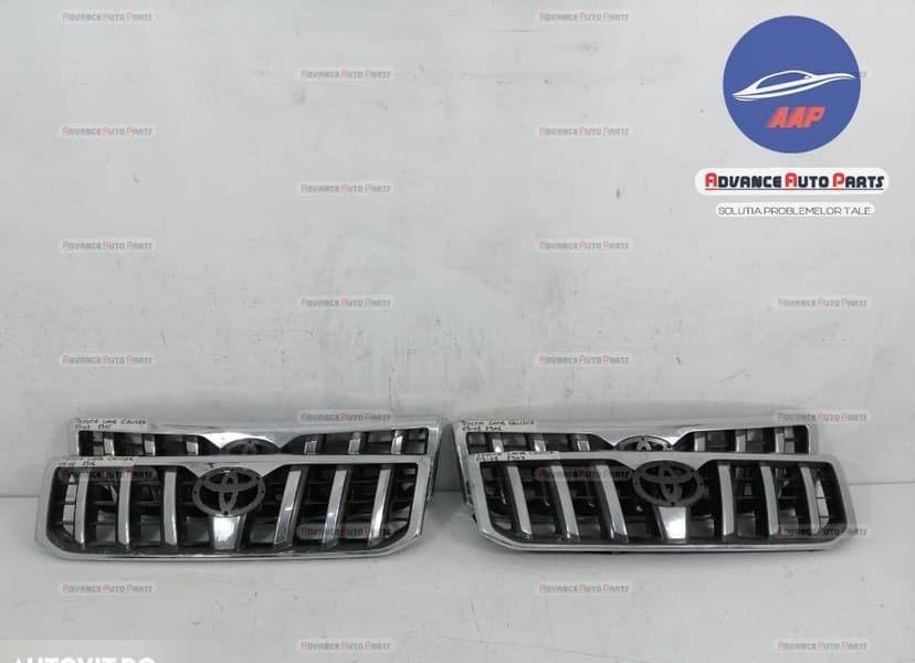 Grila centrala originala Toyota Land Cruiser J100 [facelift] 2003 2004