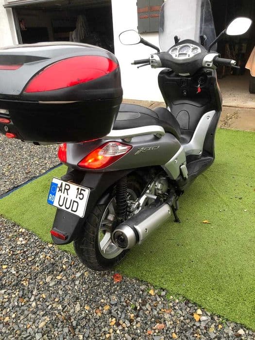 Vand scuter Yamaha X-City 250