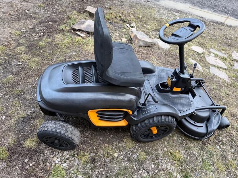 Tractoras tuns iarba Husqvarna/Mcculloch M 105-97F