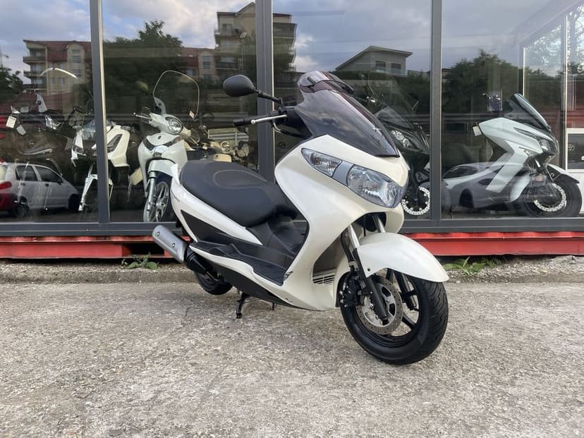 Scuter Suzuki Burgman 200 cc executive -Garantie-Transport Gratuit-