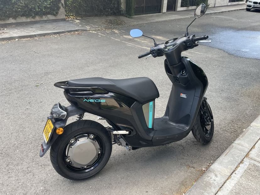 Yamaha Neo's Scooter Electric - 2 Baterii