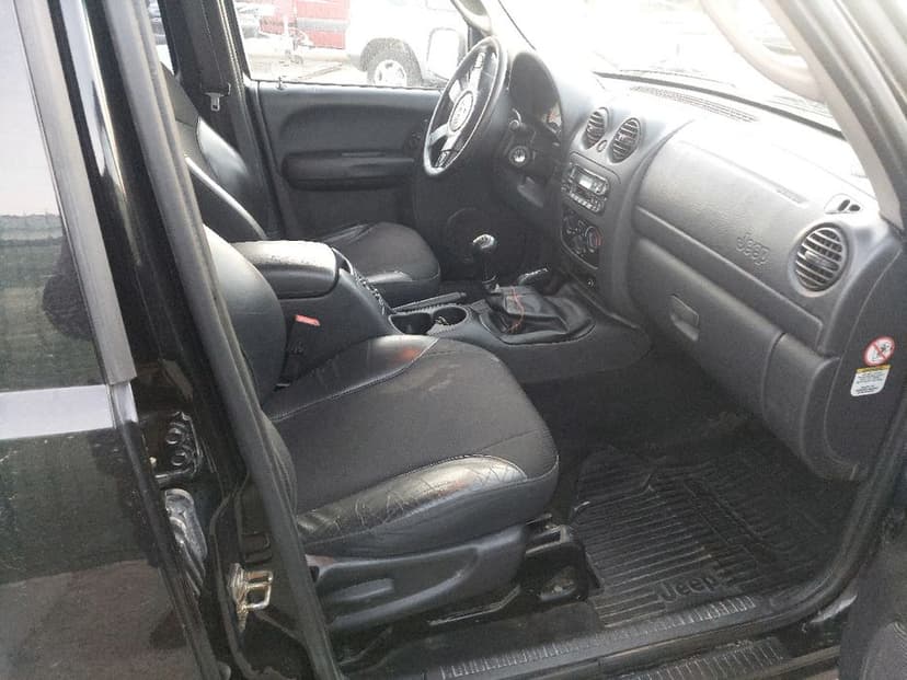 Vand jeep cherokee 2.5 manual