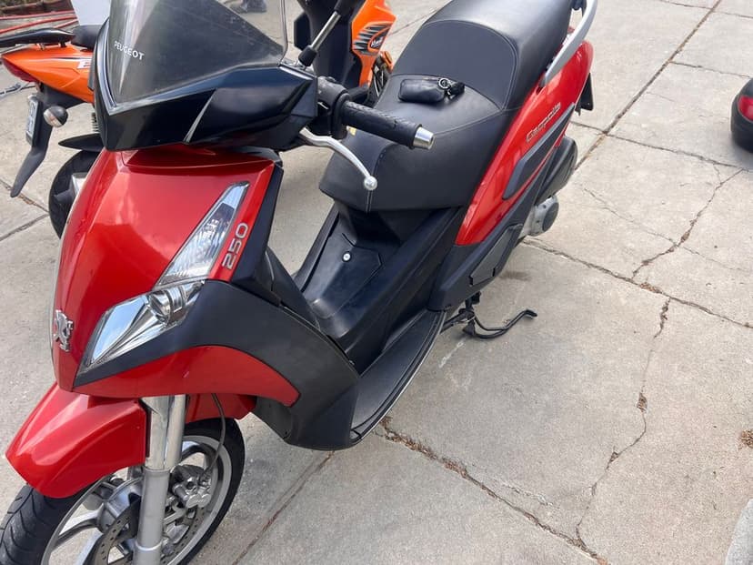 Vand Kymco 50 cc inmatriculat