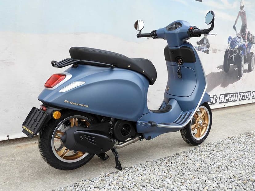 Scuter Vespa Primavera 125 Officina 8 | Rate | Leasing