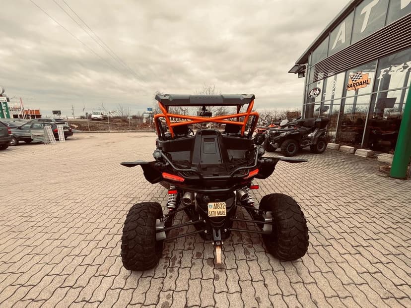 CFmoto ZForce 1000 Sport R