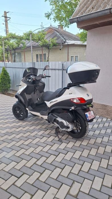 Piaggio MP3 400 Lt (categoria B)