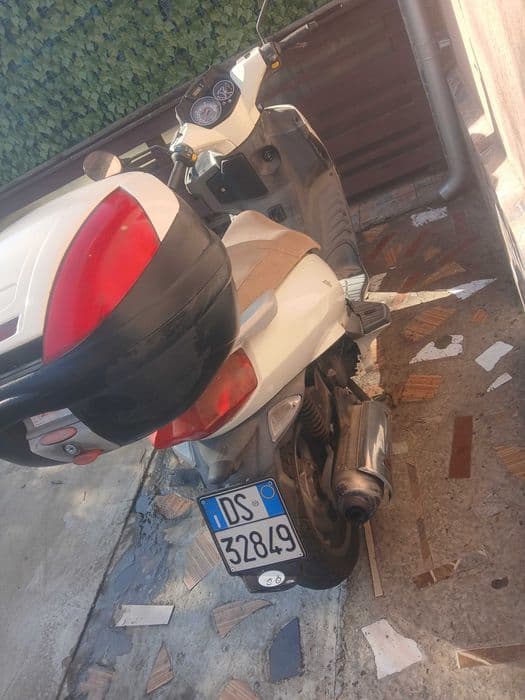 Vând scuter Malaguti