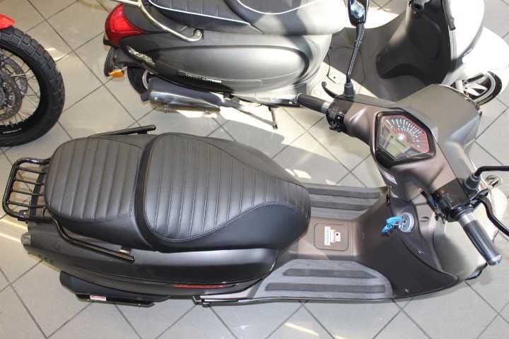 MYMOTO Vinde : Scuter Keeway SIXTIES 125, nou, posibilitate rate, B125