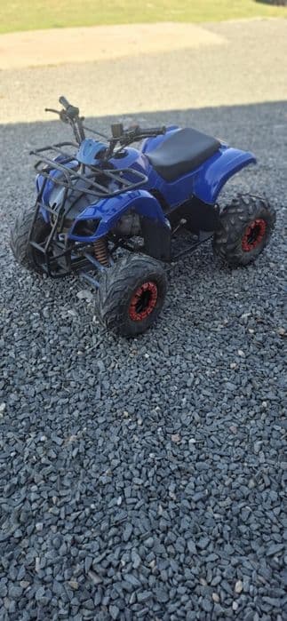 Vând mai multe atv uri de 125cc aproape noi