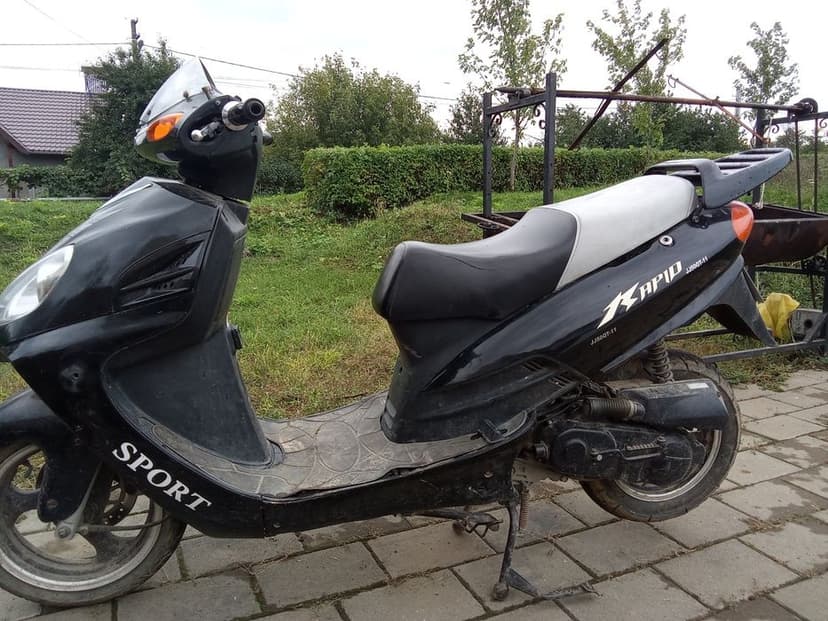 Vând motoscuter sh.