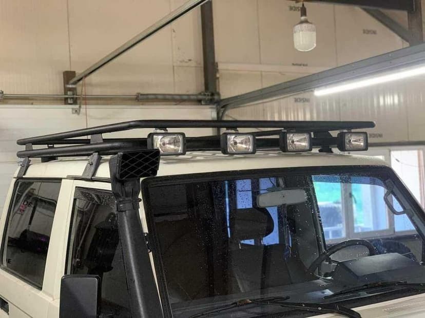 •Toyota Land Cruiser J70 2.5 turbo diesel 4x4 autoutilitara