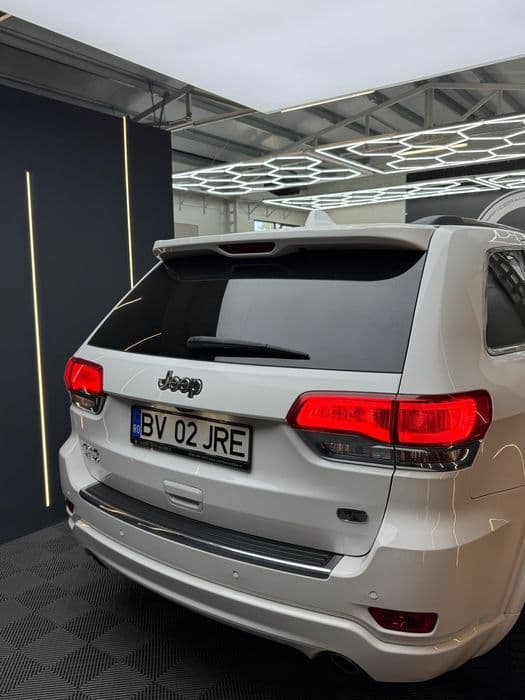 Jeep Grand Cherokee Overland