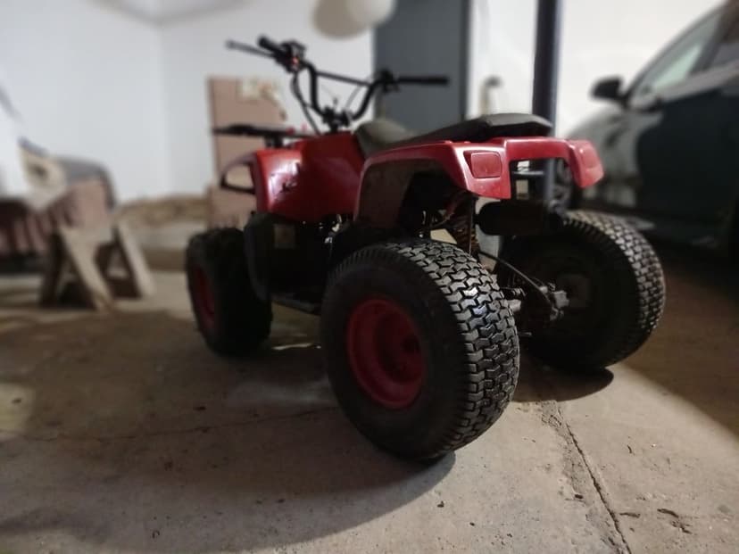 Vând Atv 110cc carcasă 125cc