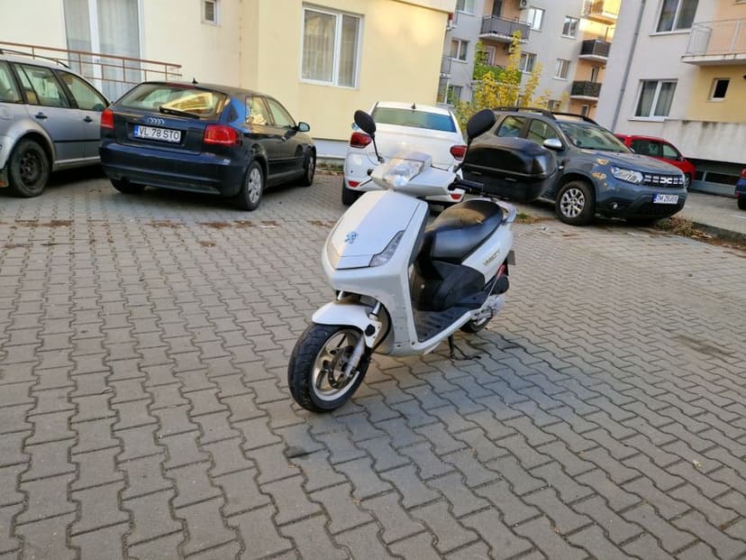 Vand  Scutar 45 an 2009 acte la zi stare buna