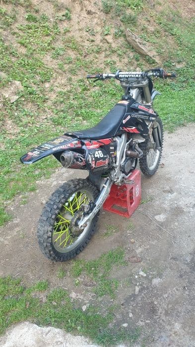 Vând yamaha yzf 250 2009