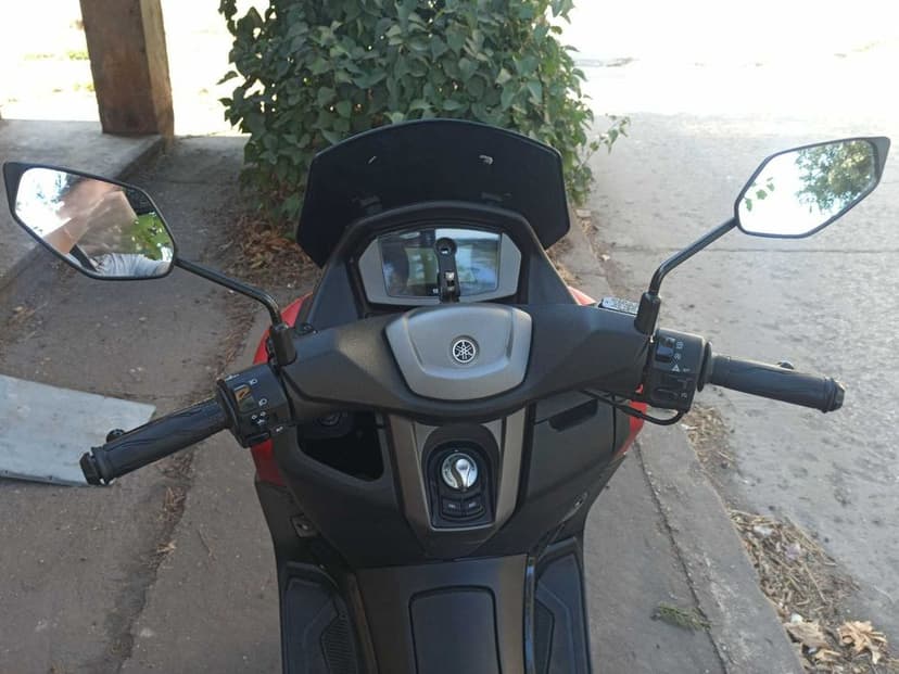 YAMAHA NMAX 125 cc – 2021  6300 Km Cat. B
