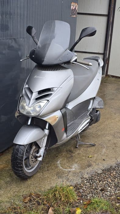 Scuter Aprilia Leonardo 250cc inmatriculat