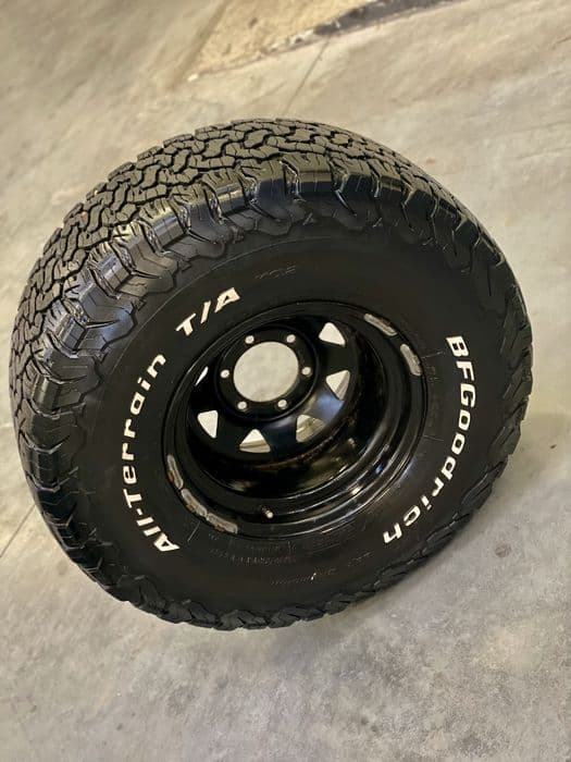 Set 4 roti BFGoodrich KO2 33x12.5R15 + Jante ET -50 6x139.7