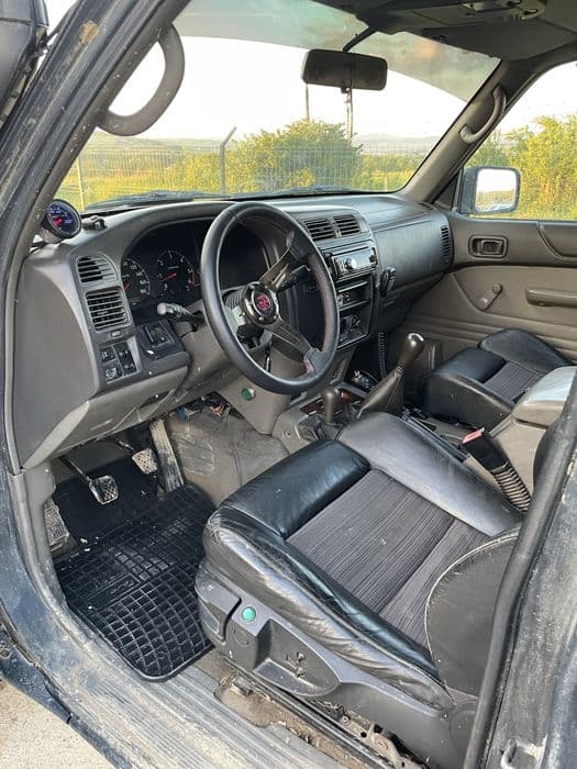 Scaune cu incalzire de bmw in patrol cu suporti