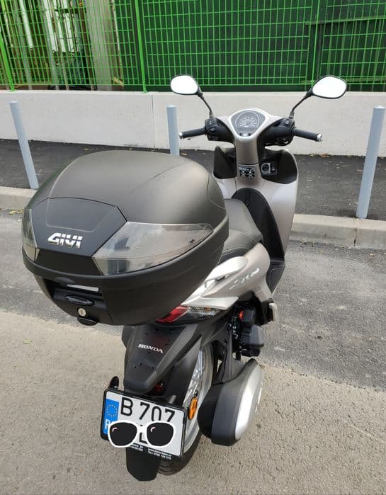 Vand scuter Honda Sh Mode 125 cc