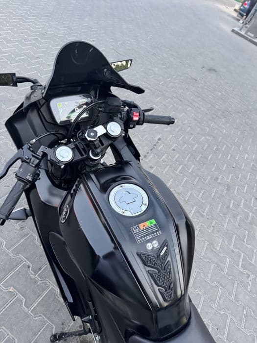 Yamaha R-125 2025