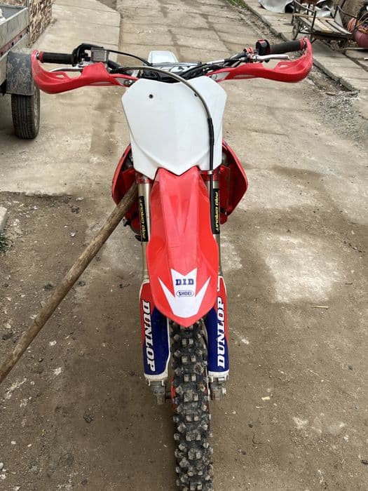 Se vinde Honda crf450r