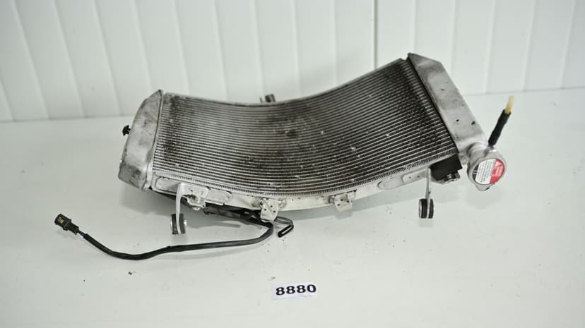 Yamaha YZF R1M R1 2015 2019 Radiator apa cu ventilator stanga
