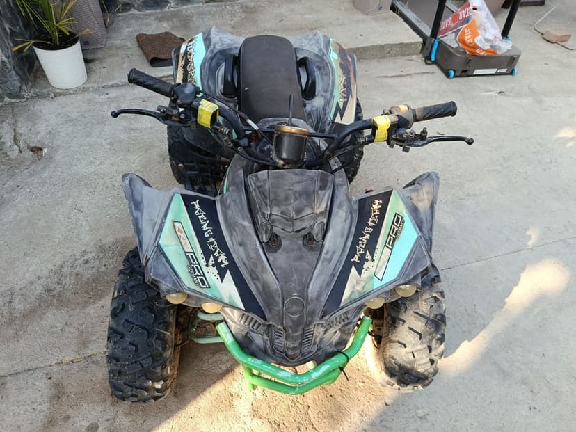 Vând sau schimb cu trotineta ATV KXD  107cm 3+1 viteze semiautomat