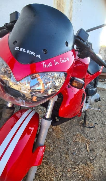 Gilera Dna 80 cc vând /schimb animale