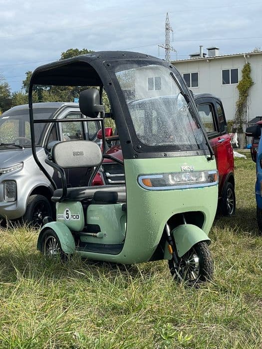 Triciclu electric fără permis