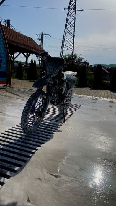 Vand cross alfarad 150cc.    nu yamaha ,ktm