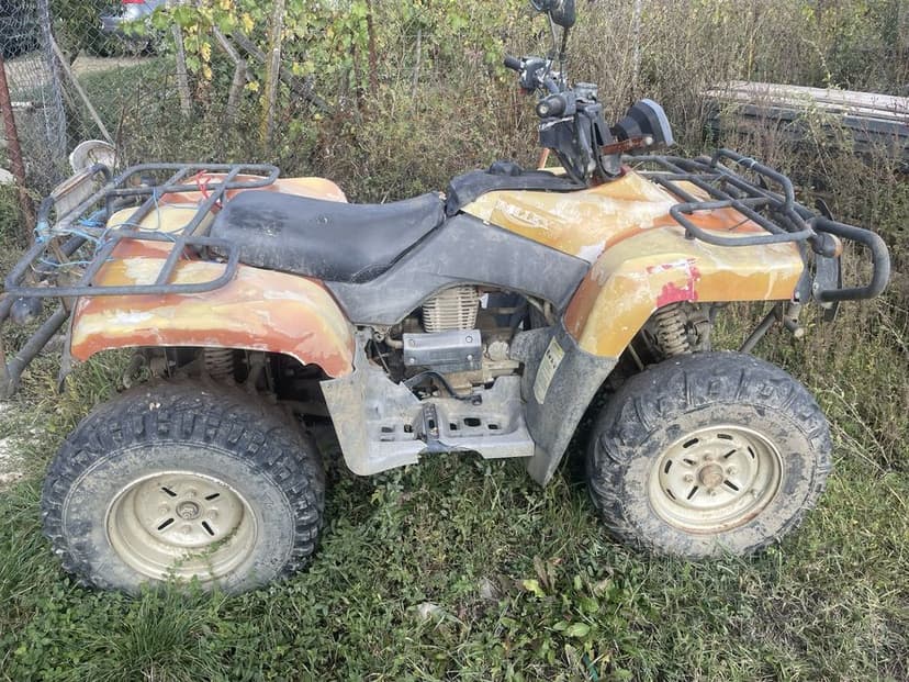 Vand sau schimb atv 400cc