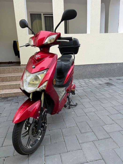 Volta scuter elctric