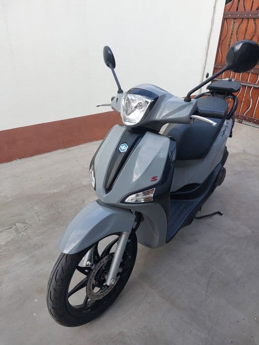 Doar astăzi 10 000 lei Piaggio Liberty S 50 cm ca nou