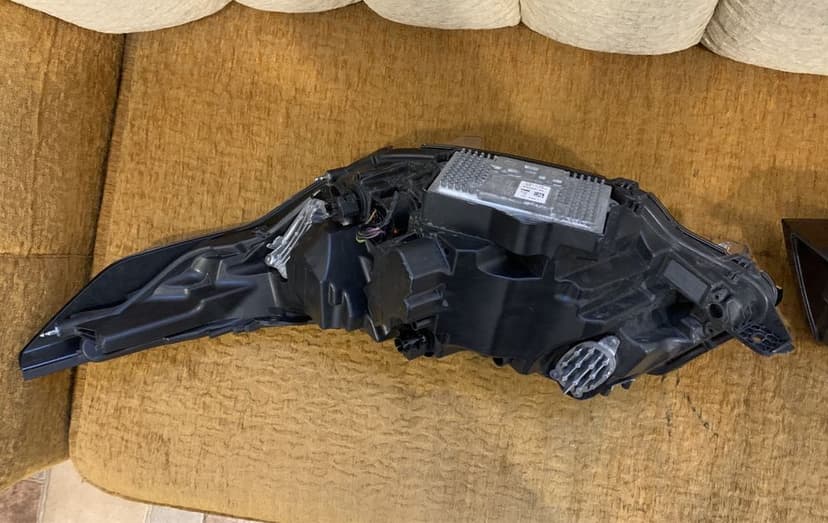 Faruri, Far stanga / Far dreapta Land Rover Discovery 5 L462