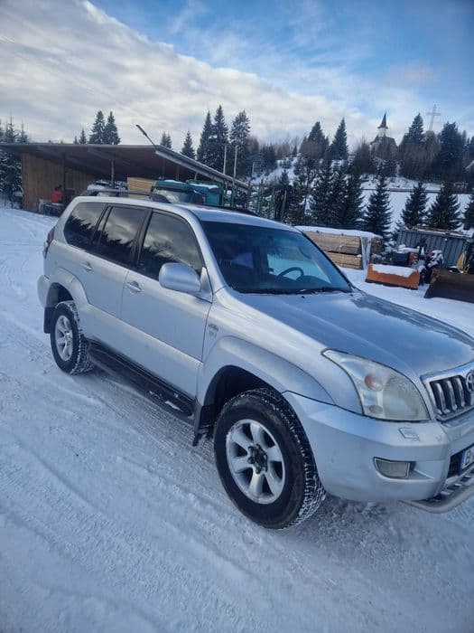 Vînd Toyota land CRUISER