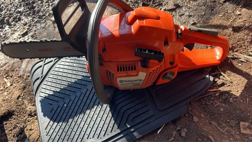 Vand husqvarna 340 in stare foarte buna de functioanare