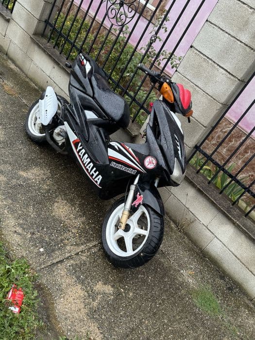 Vand scuter Yamaha Aerox