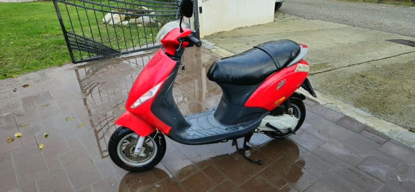 Scuter Piaggio Zip