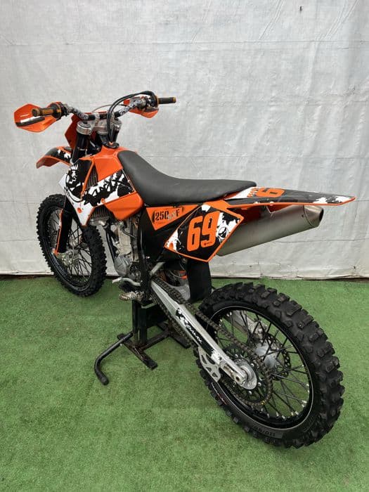 Ktm 250 SX-F . Vanzari si in rate! Cross