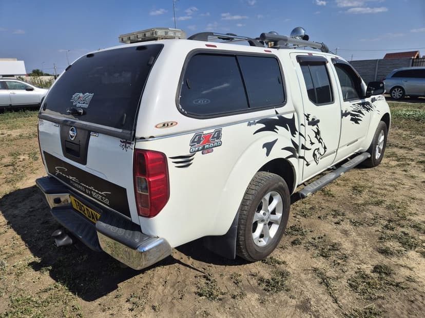 Dezmembrez Nissan Navara 2.5 Automat 2005-2015