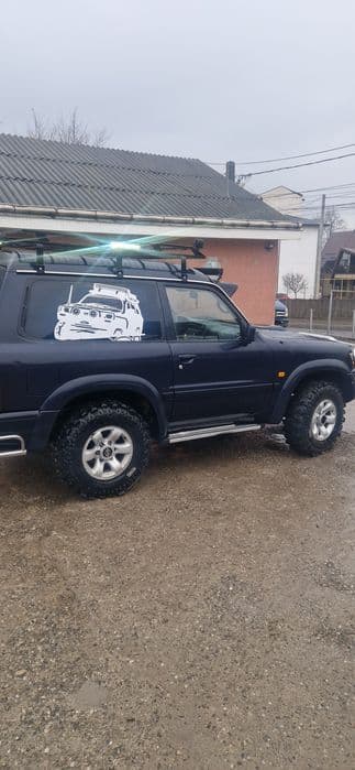 Proprietar vând nissan patrol y61 autoutilitara