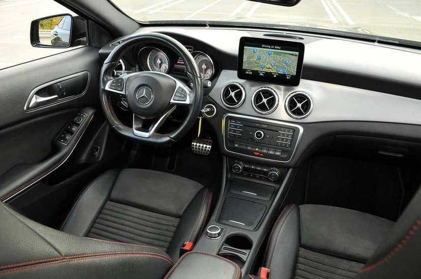 Mercedes GLA 220d 4Matic/ 2016 / AMG / Automat / Panoramic /Navi/Euro6