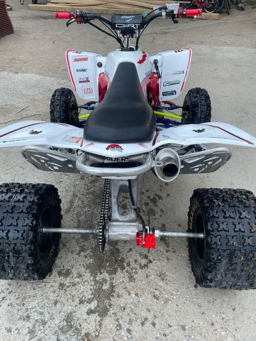 Vând yamaha yfz 450